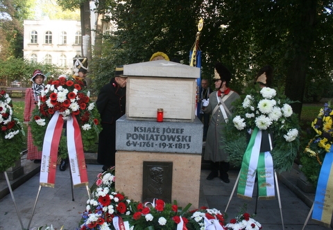 Pomnik ks. Józefa Poniatowskiego w LIpsku - 19.10.2013 AG