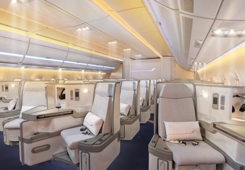 Wnętrze kabiny w biznes klasie archiwum Finnair
