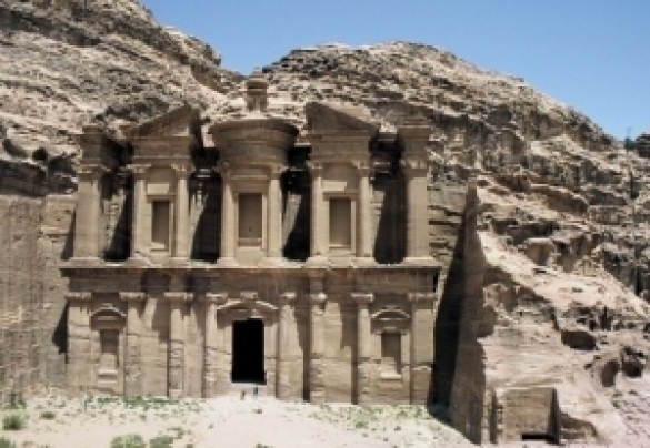 Petra AG