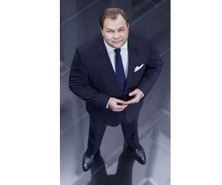 Prezes LOT Sebastian Mikosz archiwum LOT