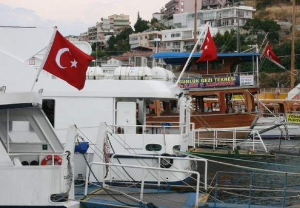 Port na egejskim wybrzezu Turcji AG