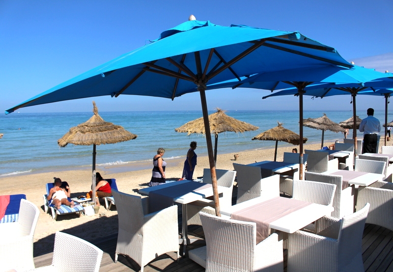 Na plaży tunezyjskiej AG