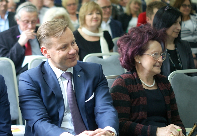 Dwoje urzędnikó zwolnionych przez nowe kierownictwo MSiT: Rafał Szmytke i Maria Napiórkowska AG