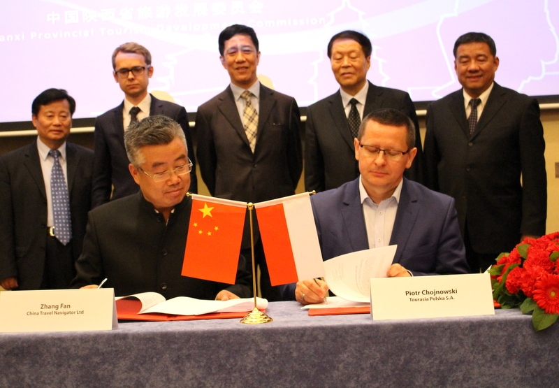 Zhang Fan z China Travel Navigator i Piotr Chojnowski z tourAsia MM