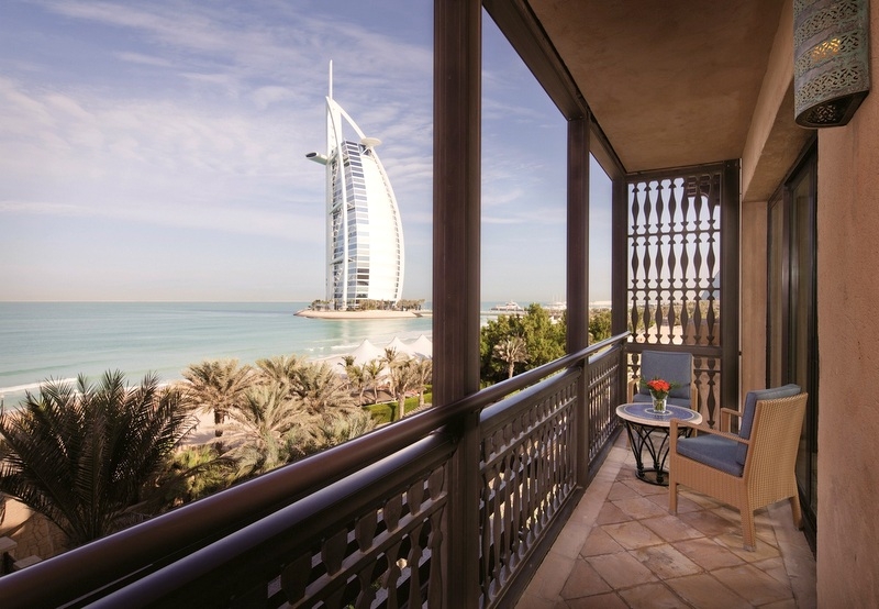Widok na Burdż al Arab z Mina A'Salam Visit Dubai