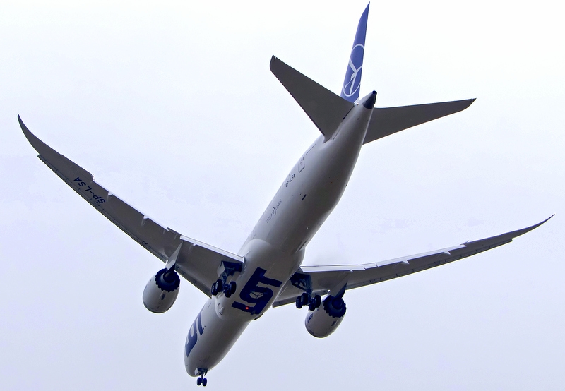 Dreamliner w barwach PLL LOT archiwum PLL LOT