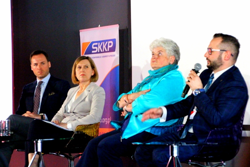 Paweł Rozen-Warszawska Organizacja Turystyczna, Teresa Buczak-Polska Organizacja Turystyczna, Anna Wszelaczyńska-prezydent Elekt Soroptimist International of Europe, organizator kongresu SIE 2021 w Krakowie, Tomasz Zjawiony, prezes Regionalnej Izby Gospodarczej w Katowicach, organizator Europejskiego Kongresu MŚP, Ambasador Kongresów Polskich AG