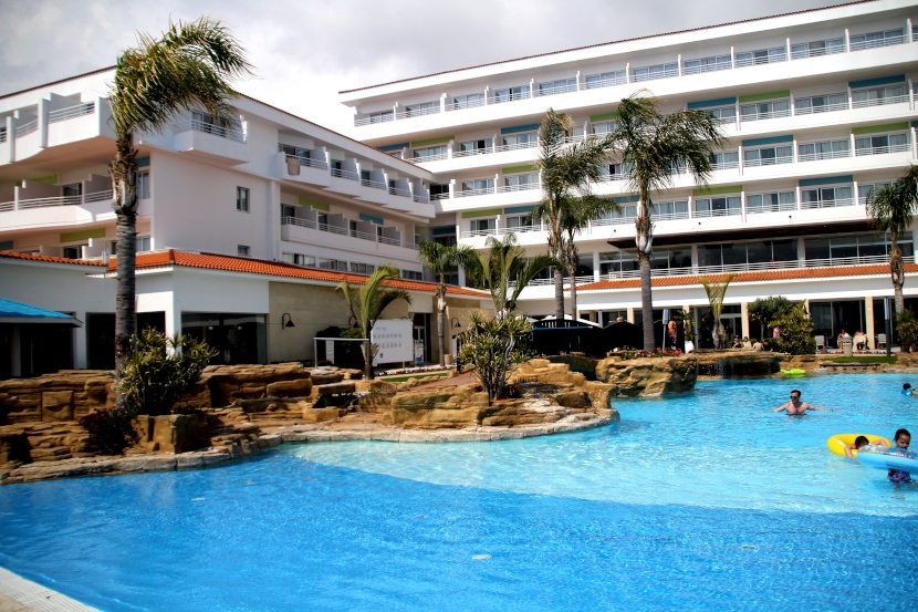 Hotel Sentido w Pafos na Cyprze AG