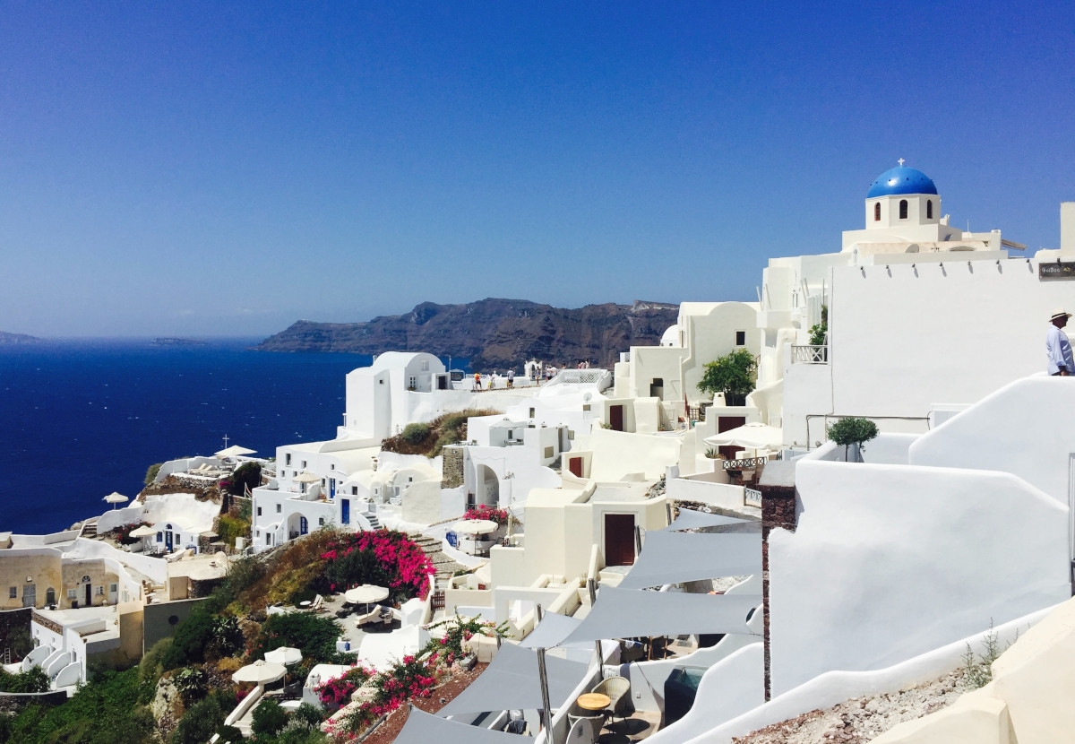 Santorini Orlando Brooke / Unsplash