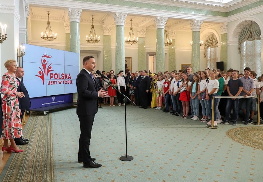 Młodzi Polonusi z wizytą u Prezydenta Andreja Dudy fot: K.Sitkowski/KPRP