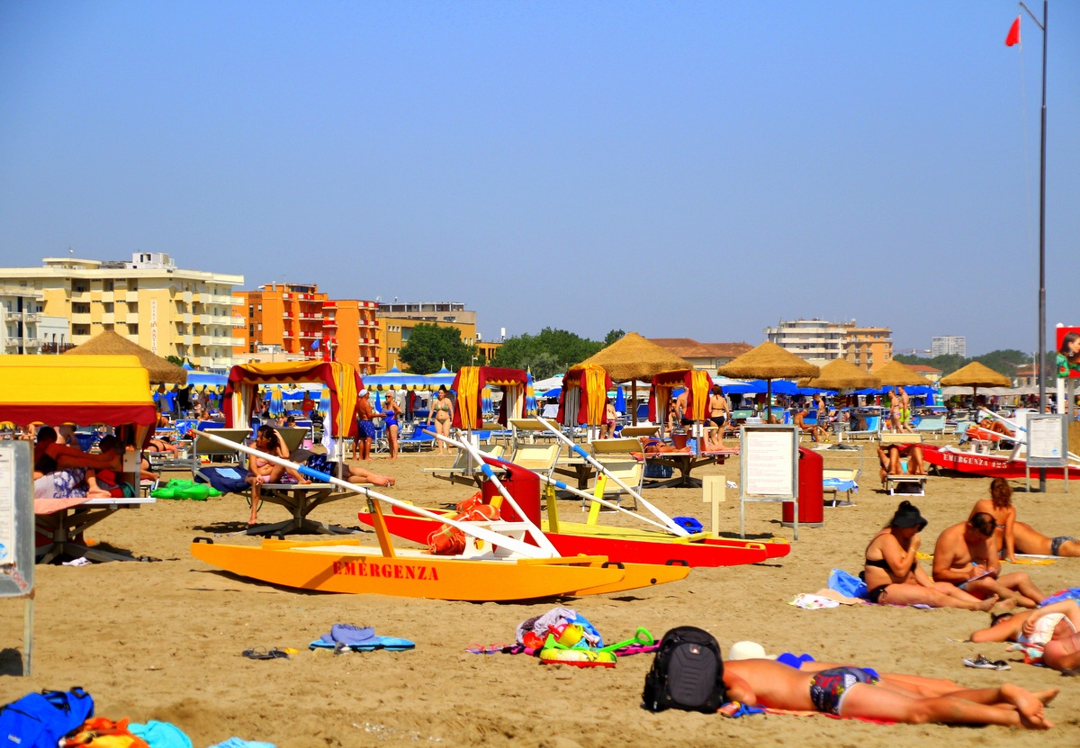 Plaża w Rimini w e Włoszech AG