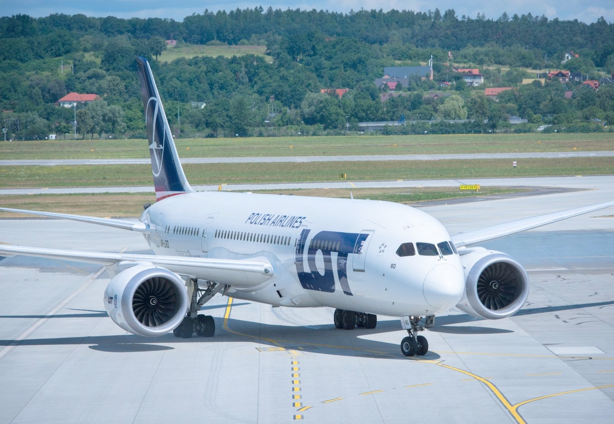 Dreamliner w barwach PLL LOT archiwum PLL LOT