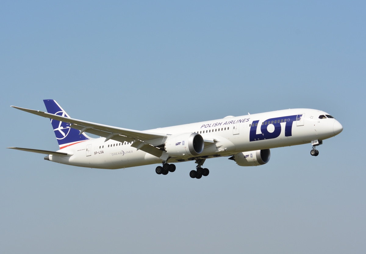 Dreamliner w barwach PLL LOT fot. Jacek Bonczek/PLL LOT