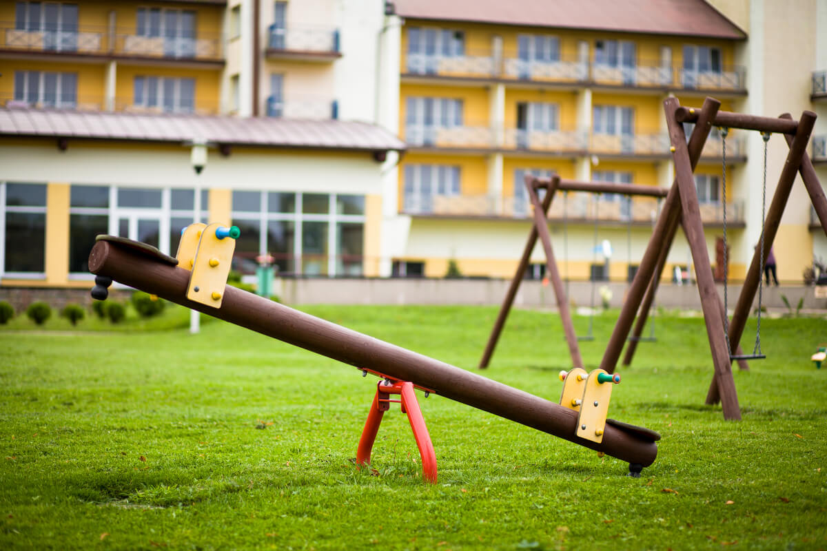 Większość klientów NAT przenosi terminy pobytów