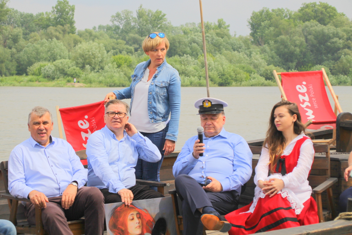 Uczestnicy otwarcia sezonu Mazowsze otworzyło sezon letni
