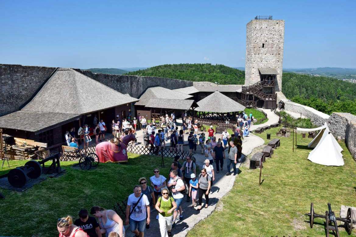 Tysiące gości odwiedziło Zamek Chęciny