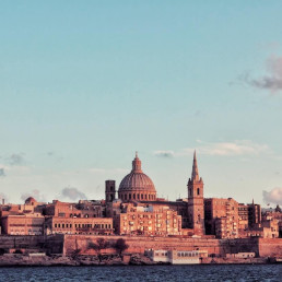 premier Malty przyjmiemy Polaków