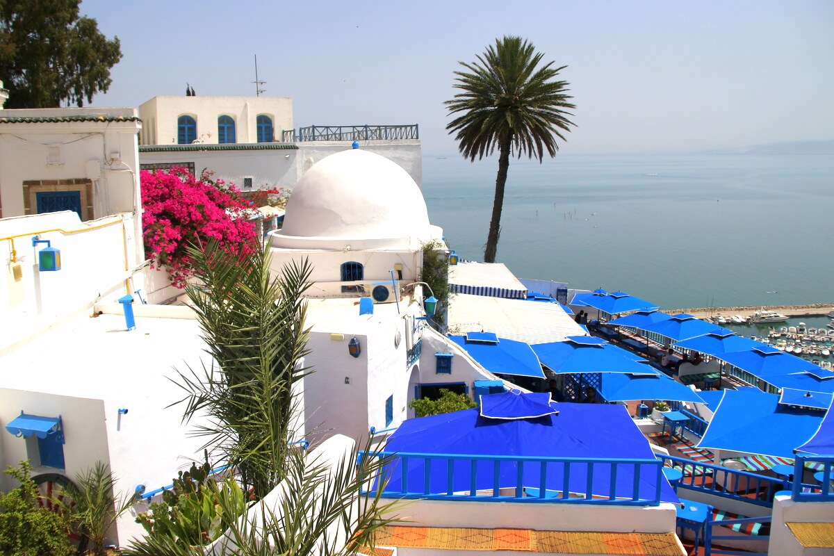 Sidi Bou Said w Tunezji Tunezja tęskni za polskimi turystami