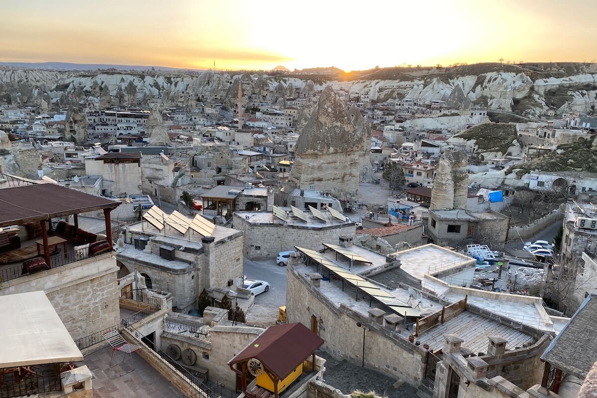 Widok na Goreme Kapadocja Turcja