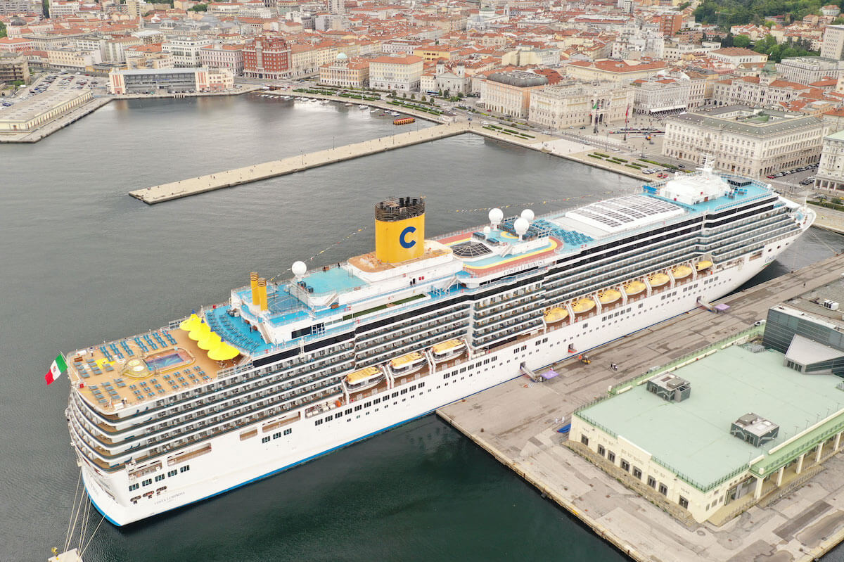 Costa Luminosa w Trieście Wycieczkowce Costa Cruises wracają na Morze Śródziemne