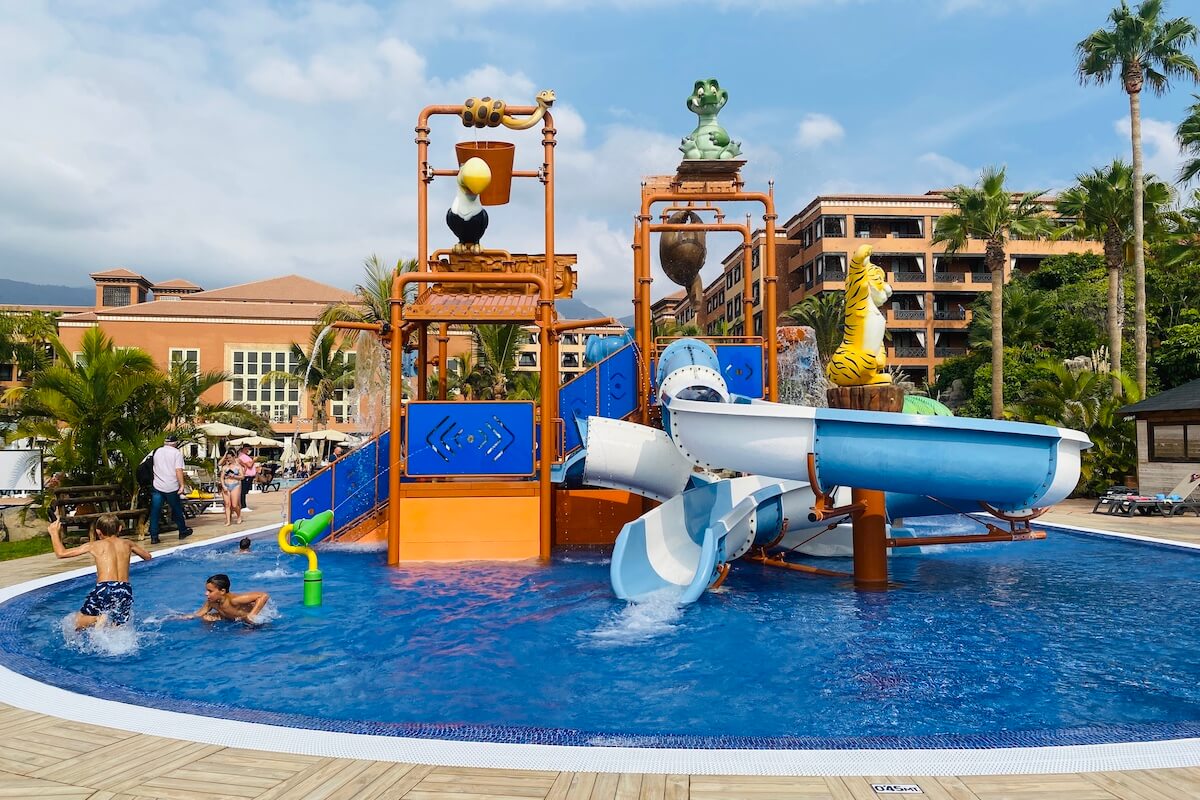 Aquapark dla dzieci w H10 Costa Adeje Palace