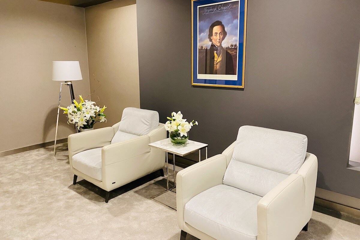 Wnętrza salonu prezydenckiego w VIP Line na lotnisku Chopina 