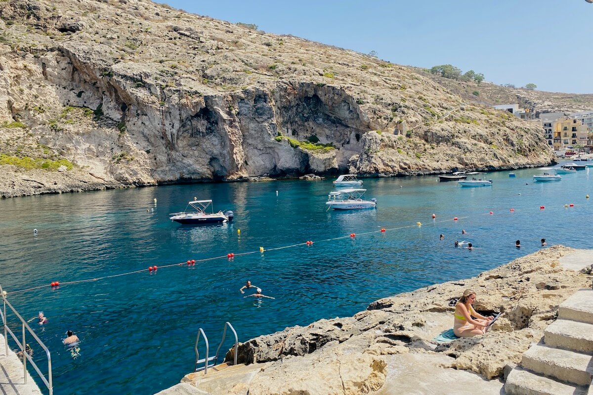 Kąpielisko w miejscowości Xlendi na Gozo