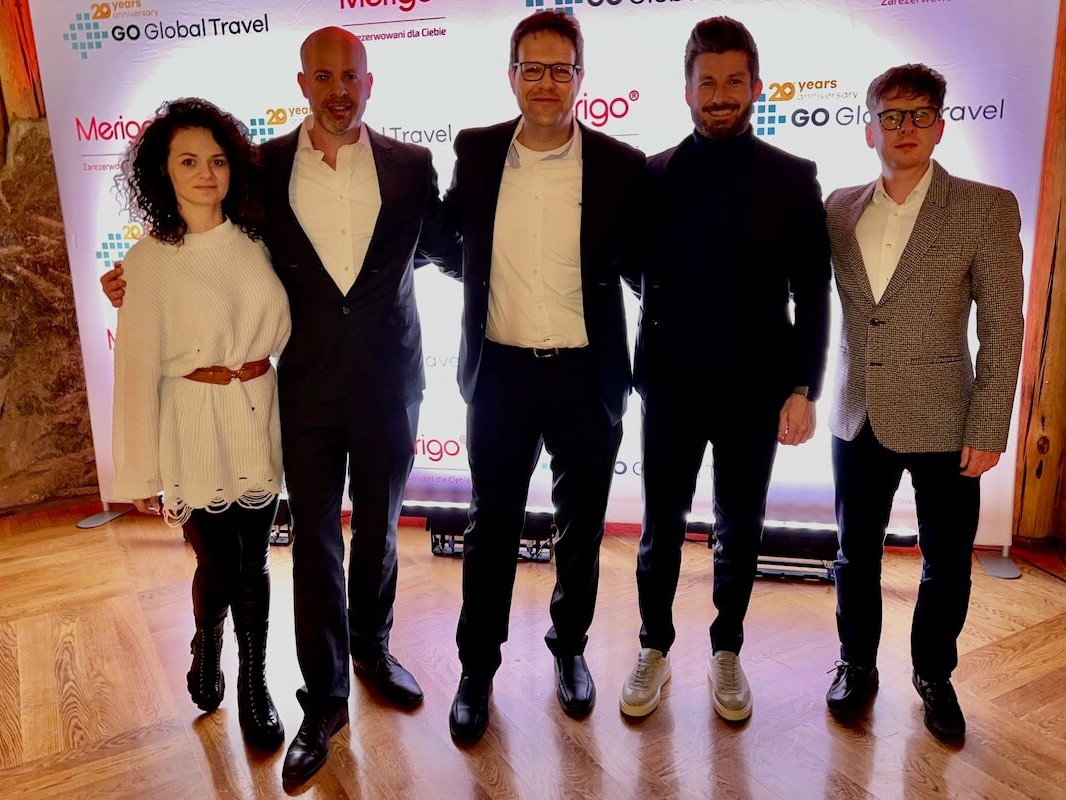 Selena Piciu, regionalna menedżerka ds. sprzedaży Go Global Travel, dyrektor ds. IT Tamir Guberman, dyrektor finansowy Gil Shechter, Claudiu Toader, wiceprezes ds. sprzedaży i Tomasz Mandyna z Merigo