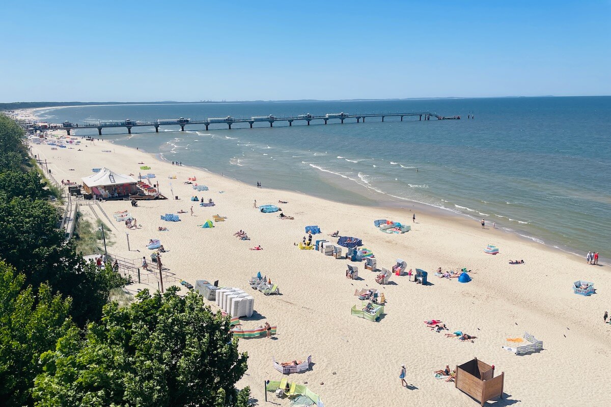 Plaża i molo w Międzyzdrojach