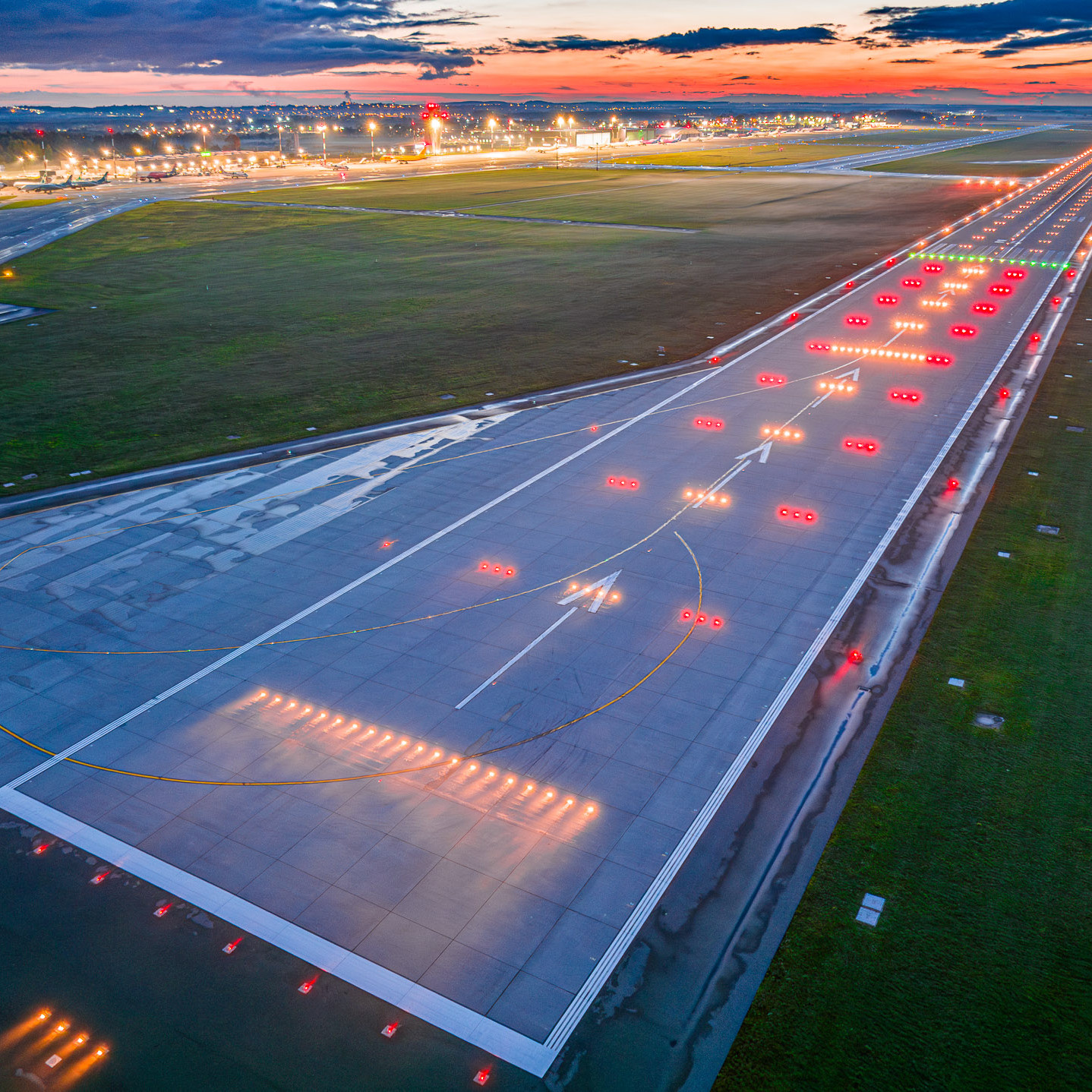 Październik był najlepszym miesiącem w historii Katowice Airport. Lotnisko obsłużyło ponad pół miliona pasażerów.