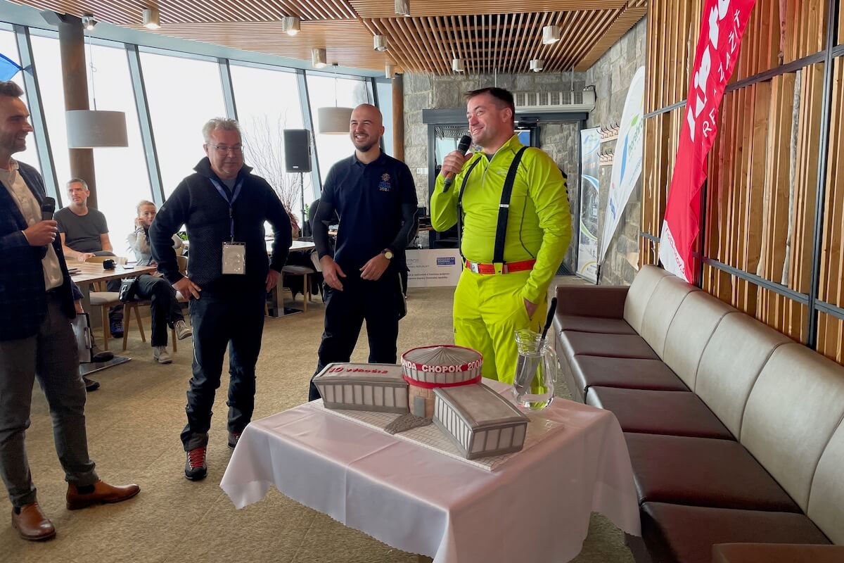 Prezes TMR Igor Rattaj przemawia z okazji 10-lecia restauracji Rotunda