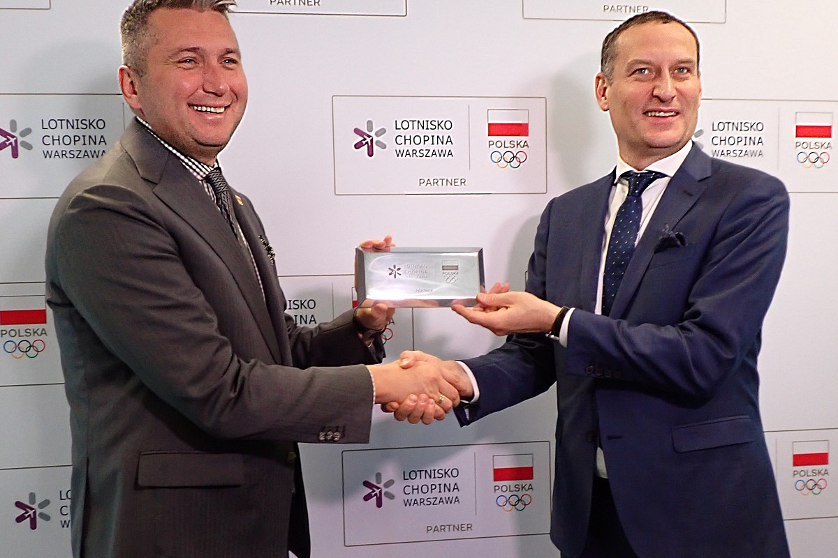 Prezes PKOl Radosław Piesiewicz i Prezes PPL S.A Statnisław Wojtera przedłużyli umowę o współpracy w roku olimpijskim