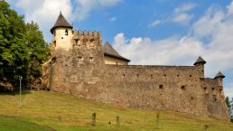 Zamki jak Stara Lubowla to jedna z wielu atrakcji Słowacji./fot.Mieczysław Pawłowicz