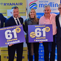 Ryanair zapowiada 61 tras latem 2026 r. z lotnisk Warszawa-Modlin i Warszawa-Chopin. fot./Mieczysław Pawłowicz