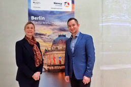 Catarina Erceg z visitBerlin i Tomasz Pędzik z Niemieckiej Centrali Turystyki w Warszawie. /fot. Mieczysław Pawłowicz