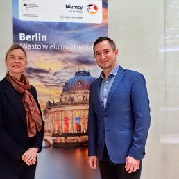 Catarina Erceg z visitBerlin i Tomasz Pędzik z Niemieckiej Centrali Turystyki w Warszawie. /fot. Mieczysław Pawłowicz