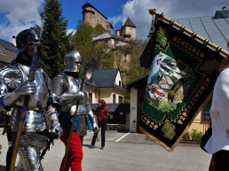 Turzove Slavnosti, parada pod Zamkiem Orawskim. fot. Mieczysław Pawłowicz