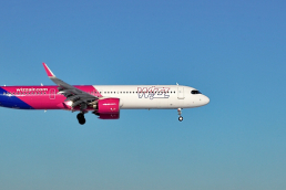 Wizz Air świętuje rok programu Customer First Compass./ fot. Mieczysław Pawłowicz