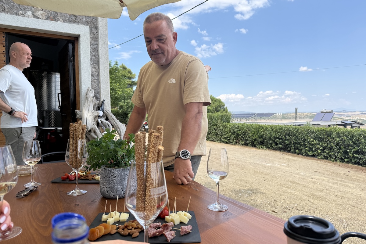 Degustacja w rodzinnej winnicy Akriotou 
